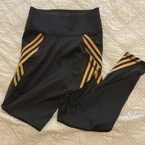 Ivy park x adidas leggings used. Pretty good condition. Size medium